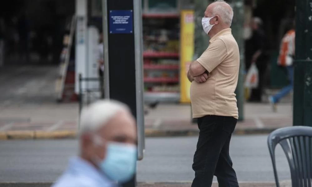 Το σχέδιο για «καθολικό έλεγχο του κορονοϊού με rapid test» – Τι προτείνει οικονομολόγος (βίντεο)